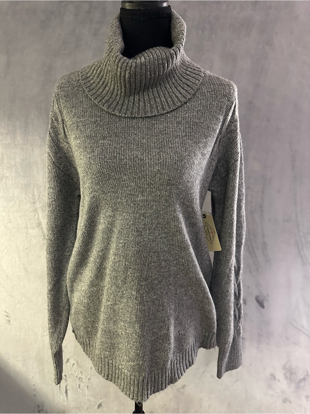 St John’s Bay Women’s Gray Turtleneck Sweater Soft Ribbed Knit (NWT) - 1002